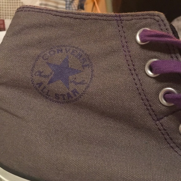 Converse - Picture 3 of 3